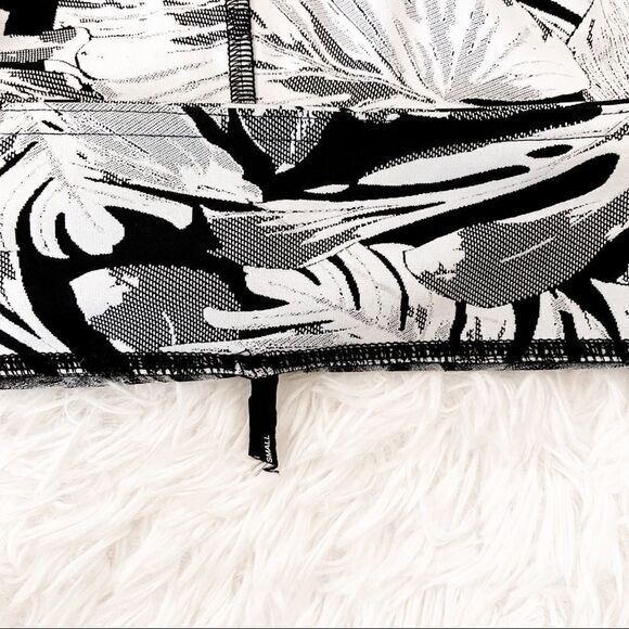 Koral Black White Floral Paradise High Rise Athletic Leggings SZ S NWOT - Picture 5 of 12